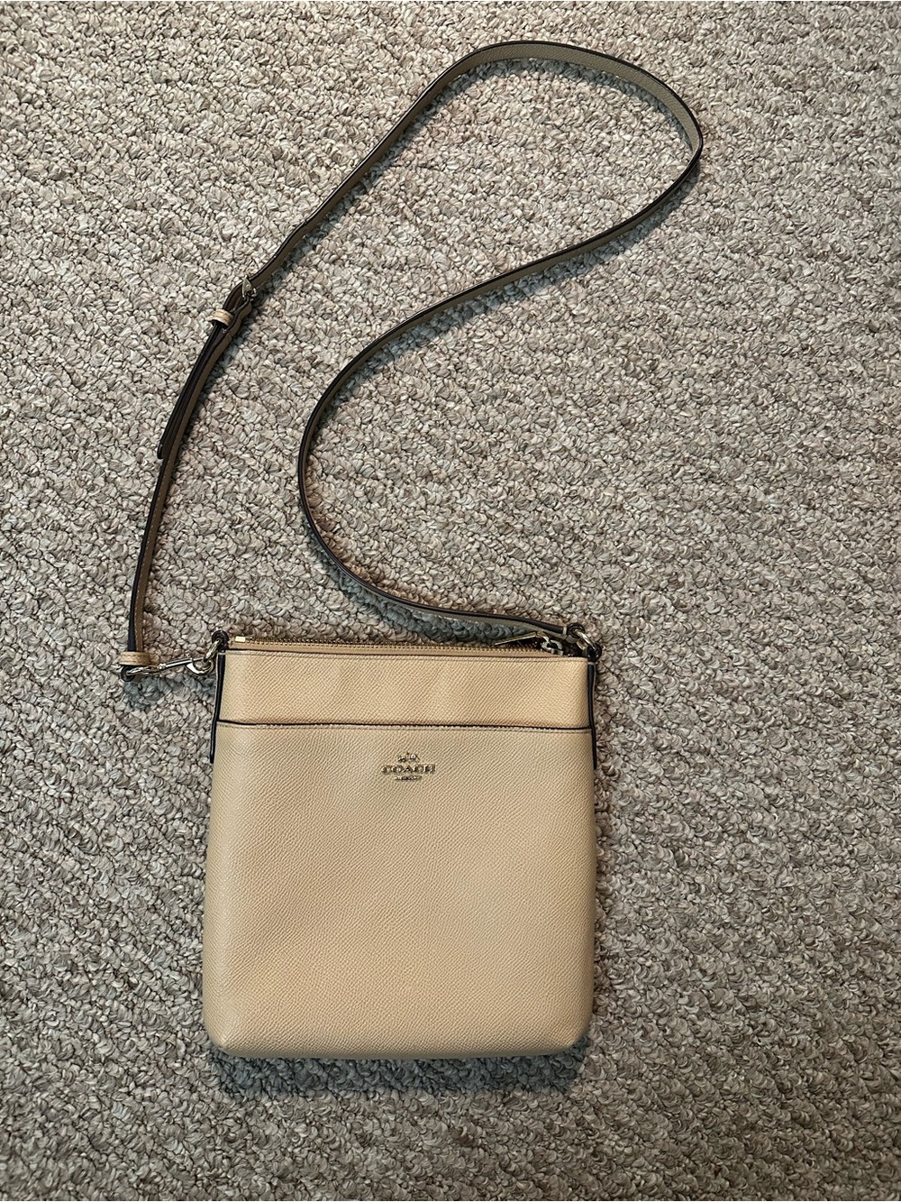 Coach Kitt Messenger Crossbody